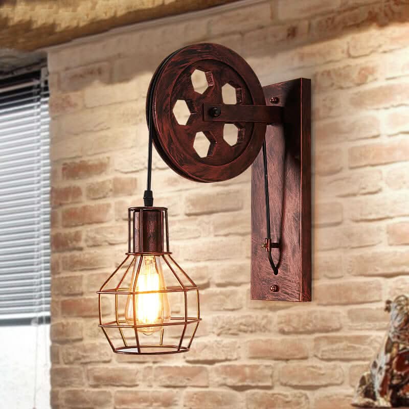 LightCage - Geometrische wandlamp met ijzeren kap