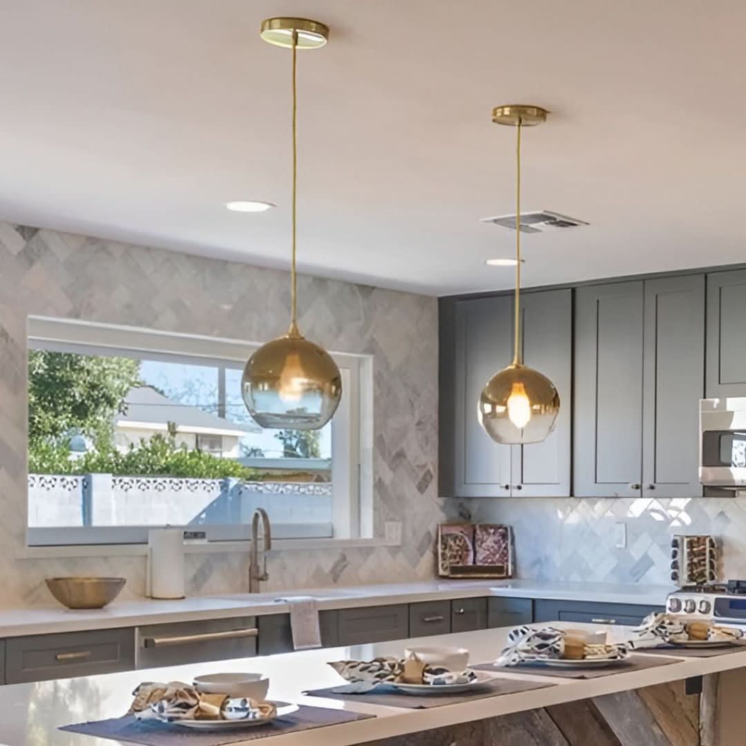 LightMaster - Modern Globe Design Pendant Lamp