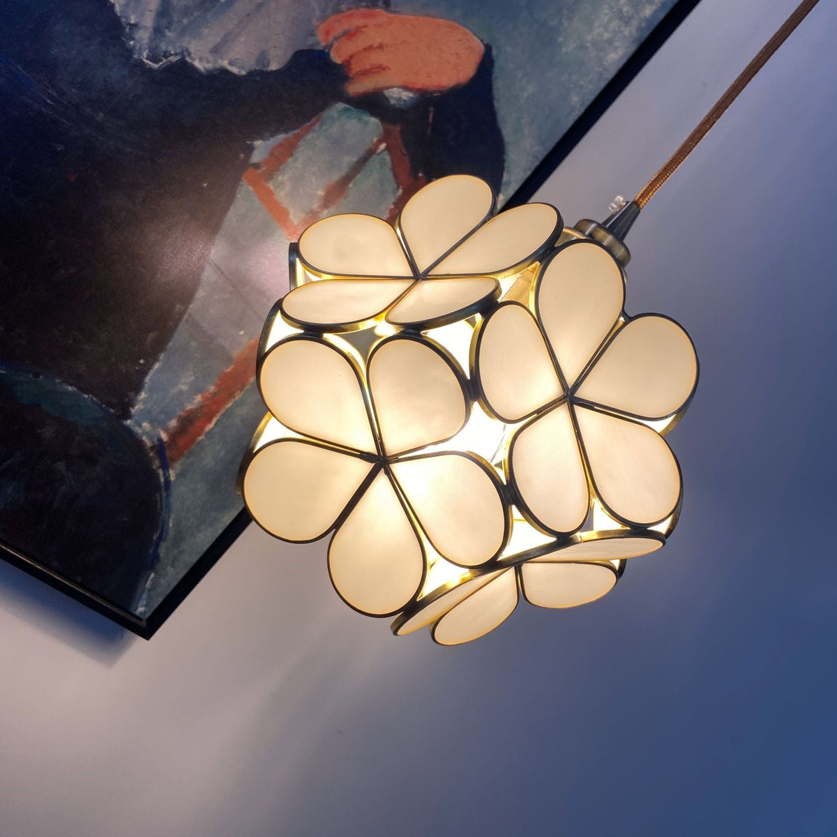 Handgefertigte Pendelleuchte aus Glas und Messing