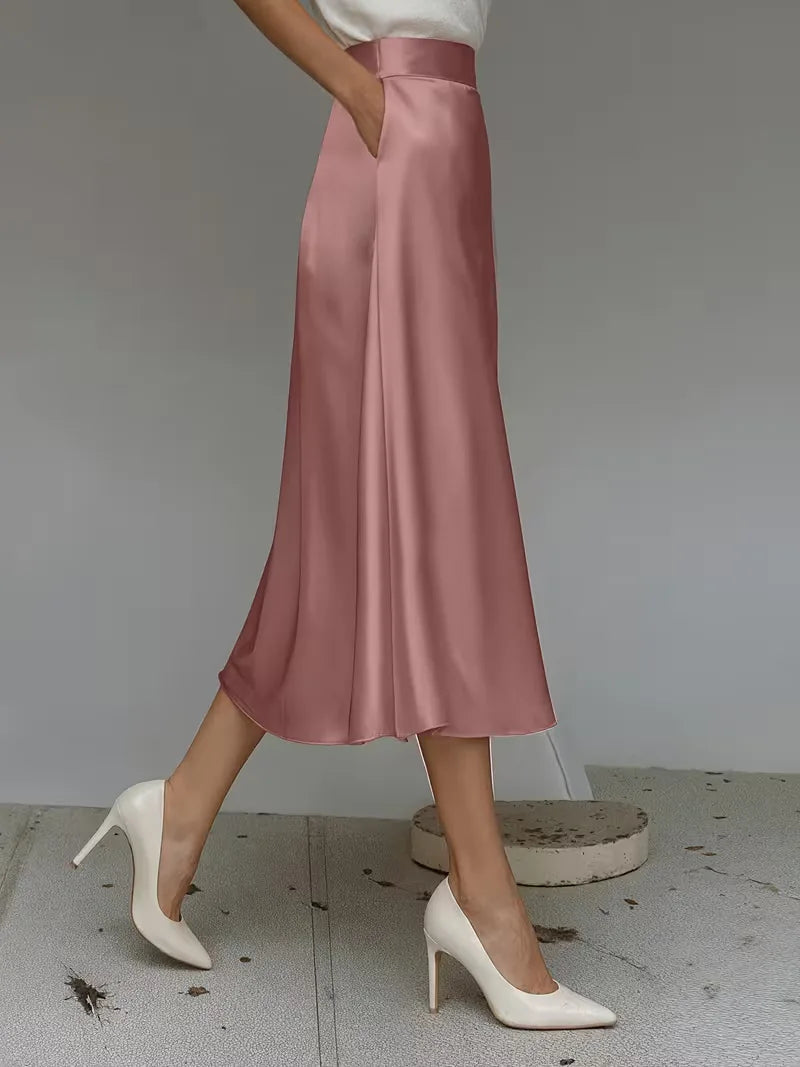 Jupe midi en satin à taille haute