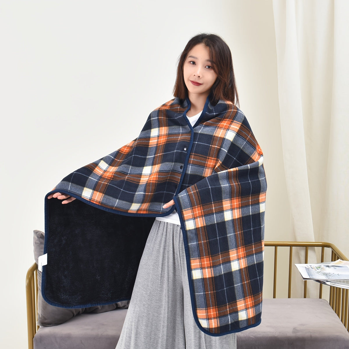 Portable Fleece Blanket – Warm and Comfortable for Home, Work, and Outdoor