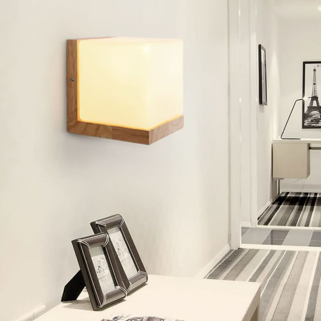 EcoShine - Modern fa falilámpa