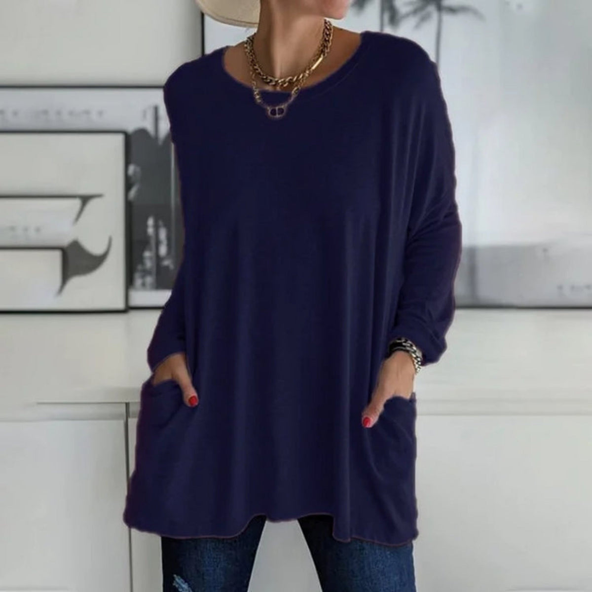 Ladies Casual Oversized Jumper with Pockets and Round Neck
