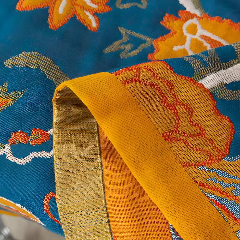 Luxury Bath Towel with Crane and Floral Print