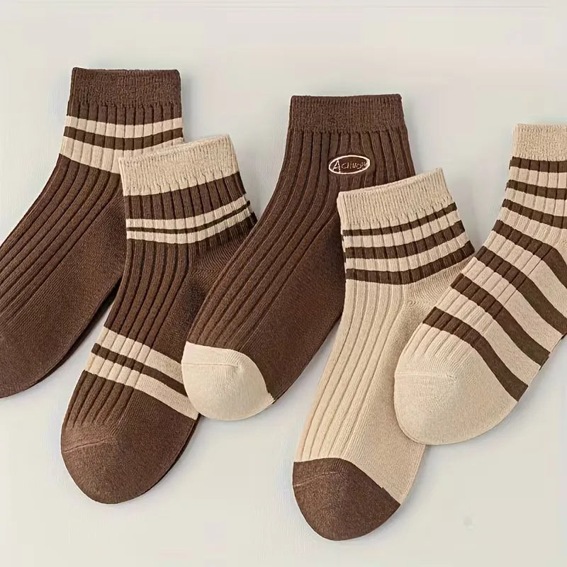 Ensemble de cinq paires de chaussettes