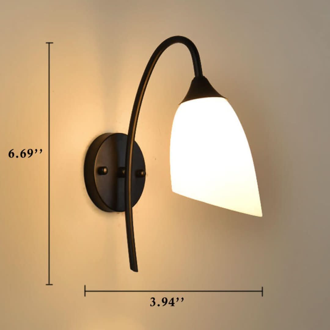 GloeiGlow - Modern slanted, bell-shaped wall lamp with arm