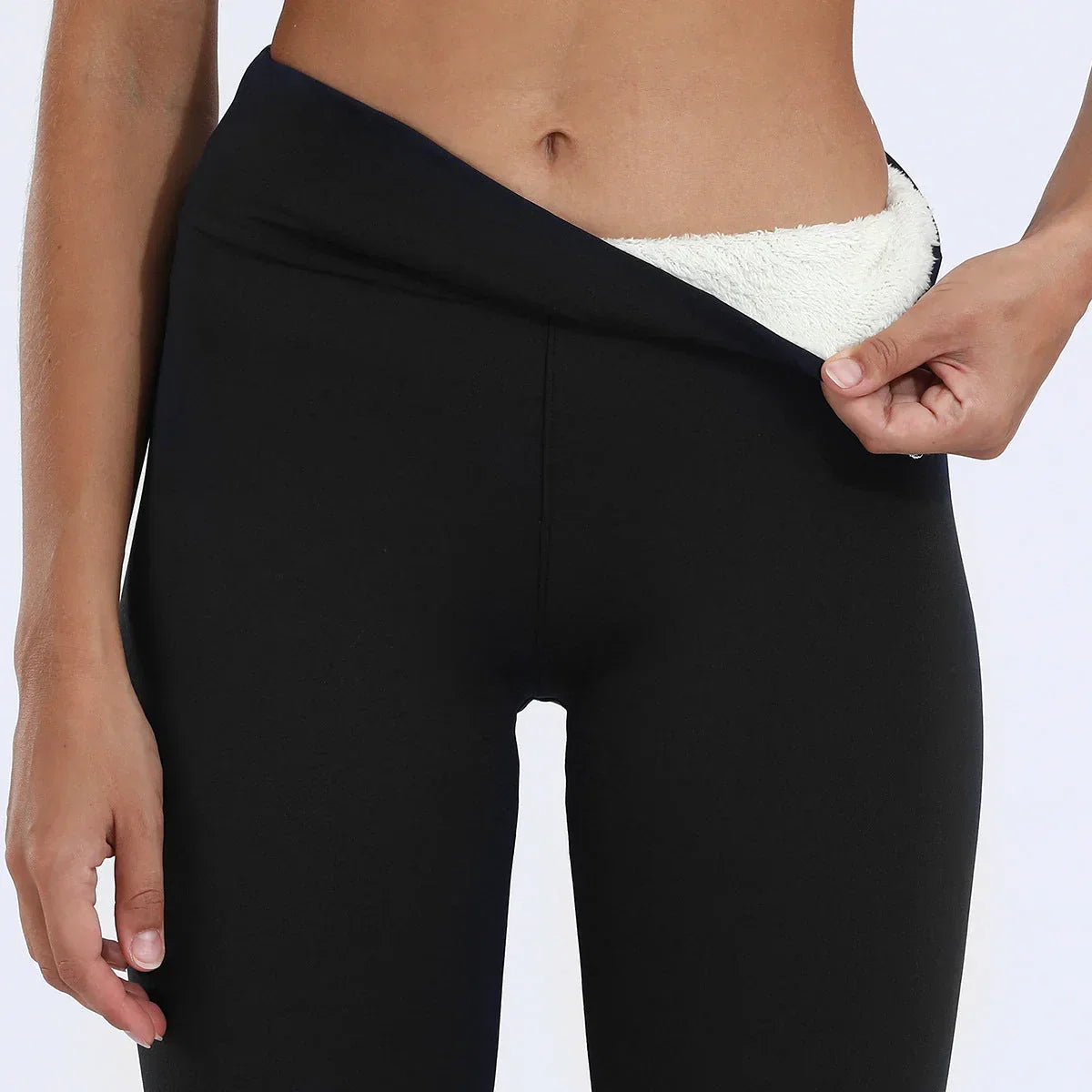 Premium Fleece Leggings – Warmth and Style for Cold Days