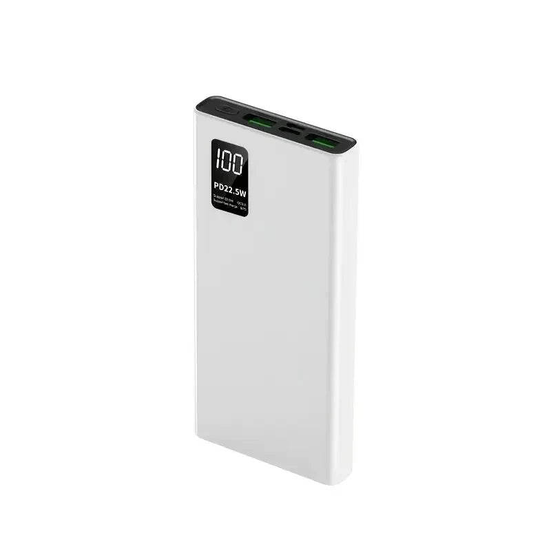 急速充電とデジタルバッテリー残量表示に対応した、大容量モバイルバッテリー