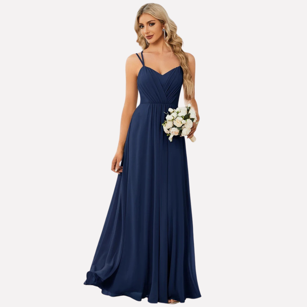 Robe élégante pour femmes avec col halter pour un look chic
