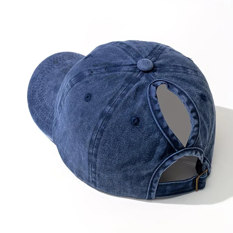 Cap with ponytail opening