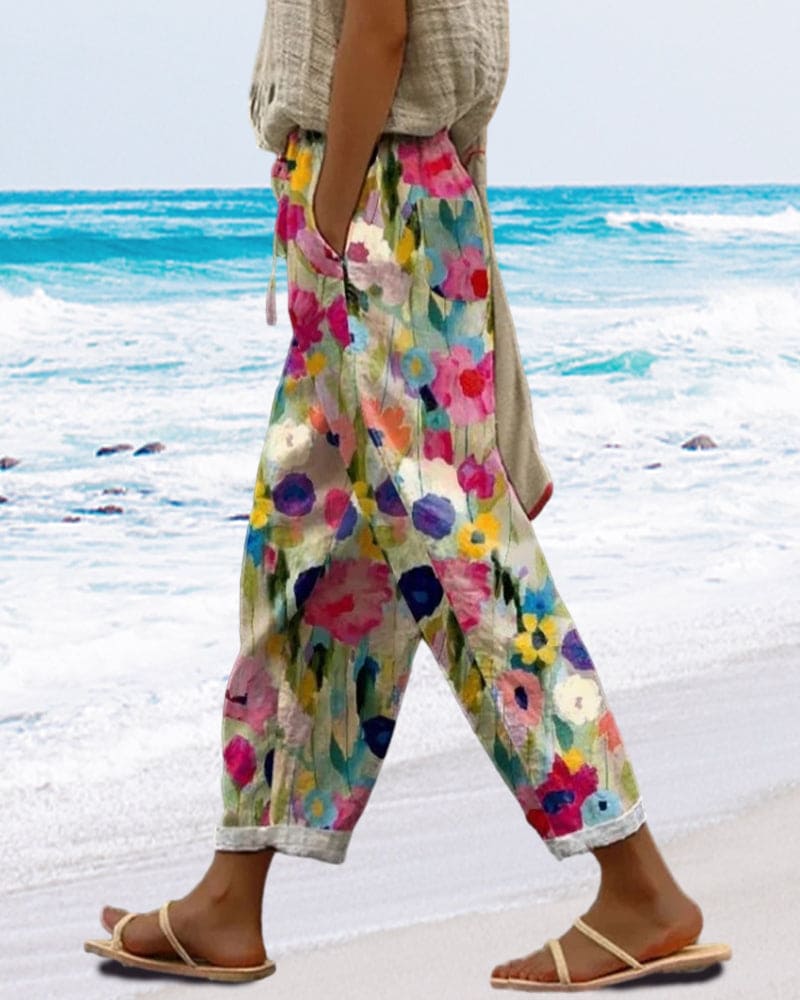 Carlijn | Colourful floral print trousers with pockets