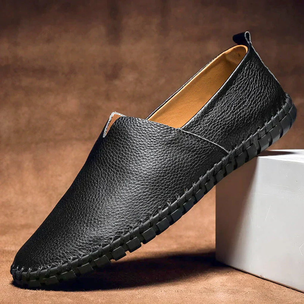 Elegant loafers made of matte genuine leather