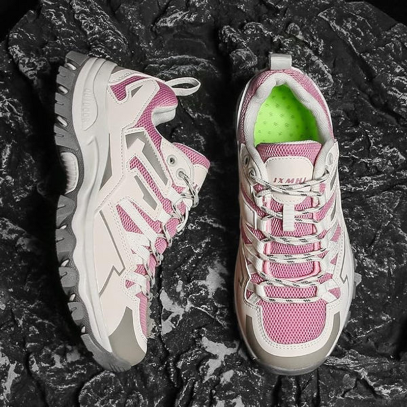 Fawn - Sturdy Women's Hiking Shoe