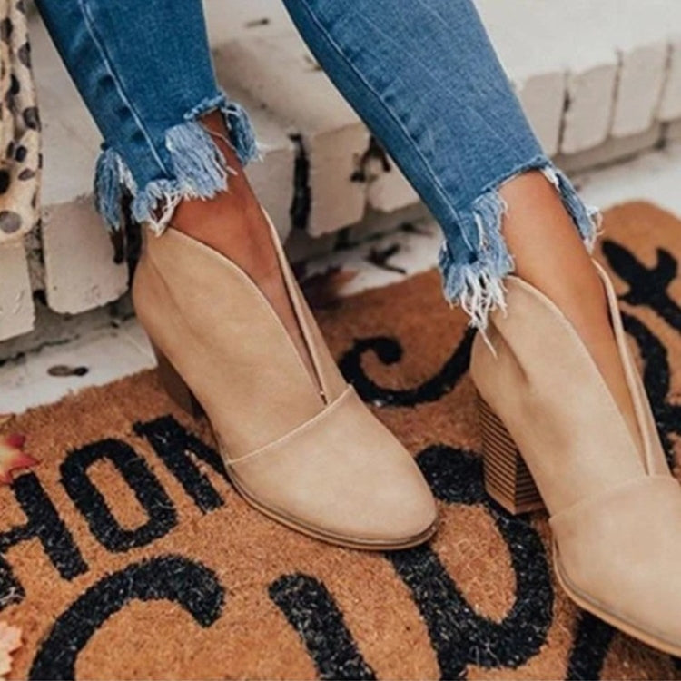 Vintage Women's Ankle Boots with Block Heel and V Cut