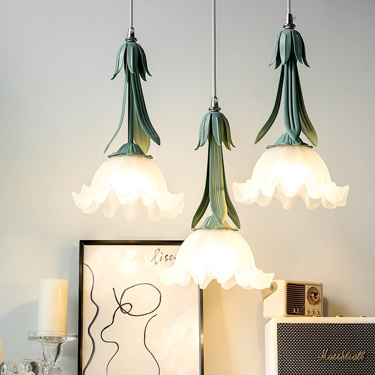 Candeeiro suspenso com padrão floral - LED e elegante