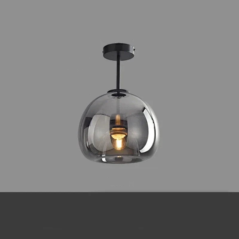 Kompakte Glas-Deckenleuchte für moderne Eleganz