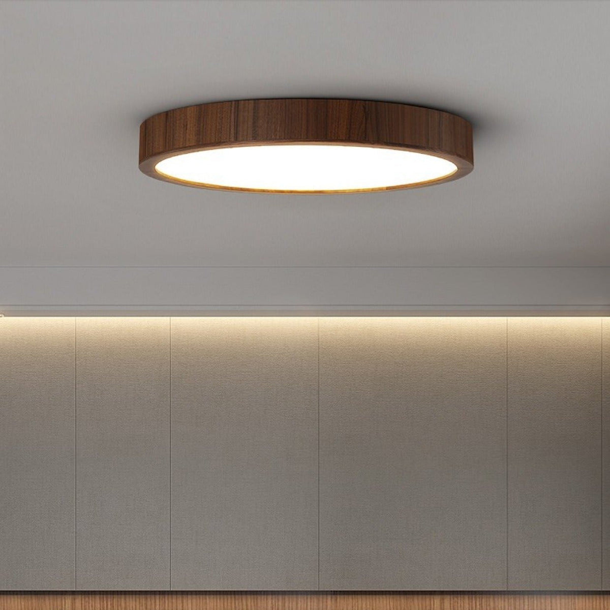 Deckenleuchte aus schwarzem Walnussholz mit dimmbarer LED