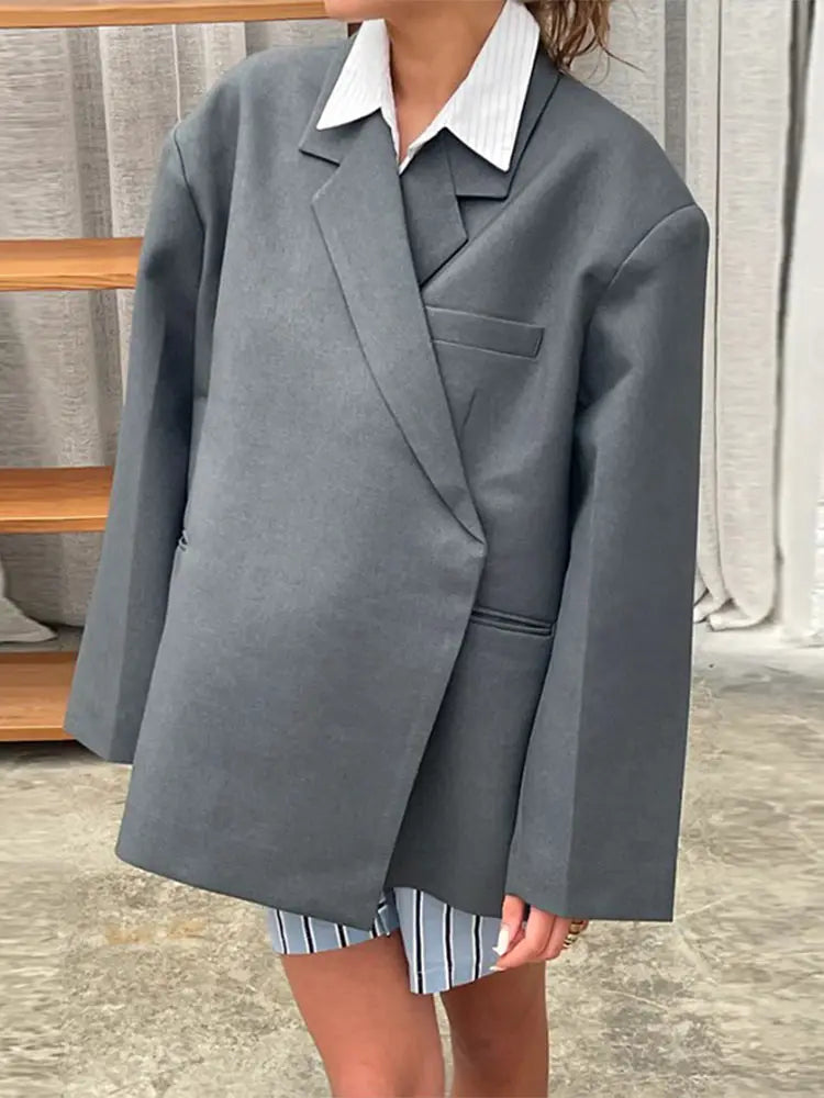 Oversized Women's Blazer Chic with Notched Collar and Long Sleeves