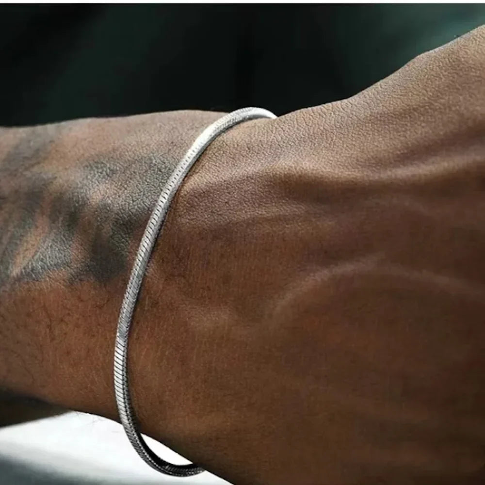 Pulsera elegante de plata de ley
