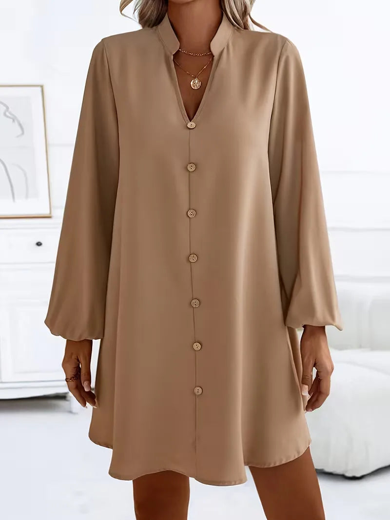 Shirt dress with V-neck and long sleeves