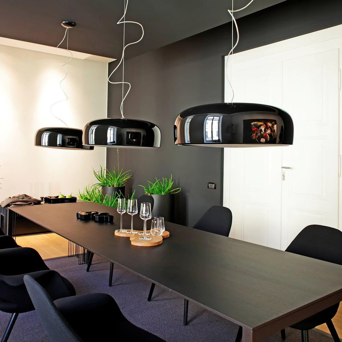 Sleek Minimalist Pendant Light for Modern Interiors