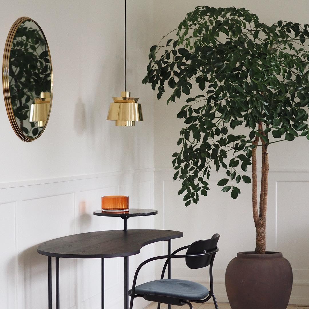 Elegant Pendant Light OrionGlow with LED Technology