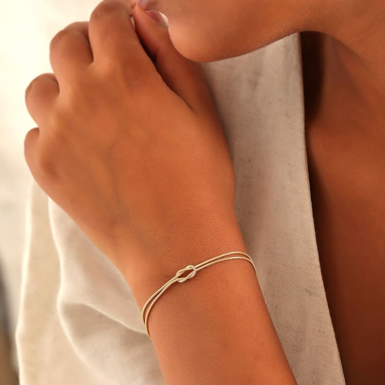 Nova - Armband met liefdesknoop