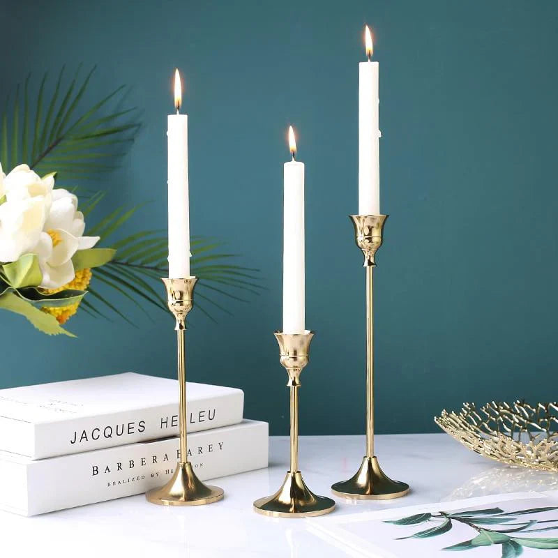 Elegant klassisk lysestake - sett med 3 deler - stilfull og tidløs