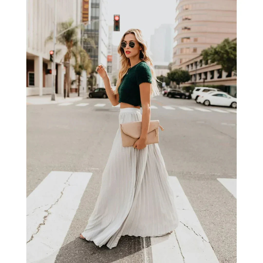 Ladies Elegant Maxi Skirt with Pleated Structure and Elastic Waist