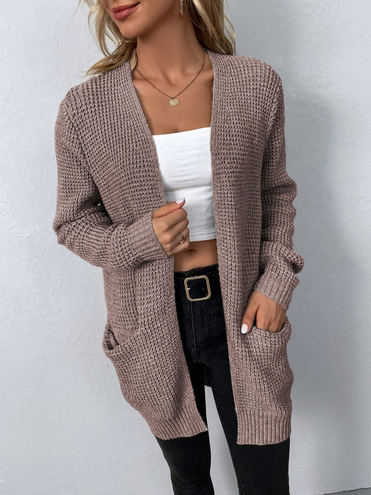 Cardigan invernale lungo in maglia con tasche da donna