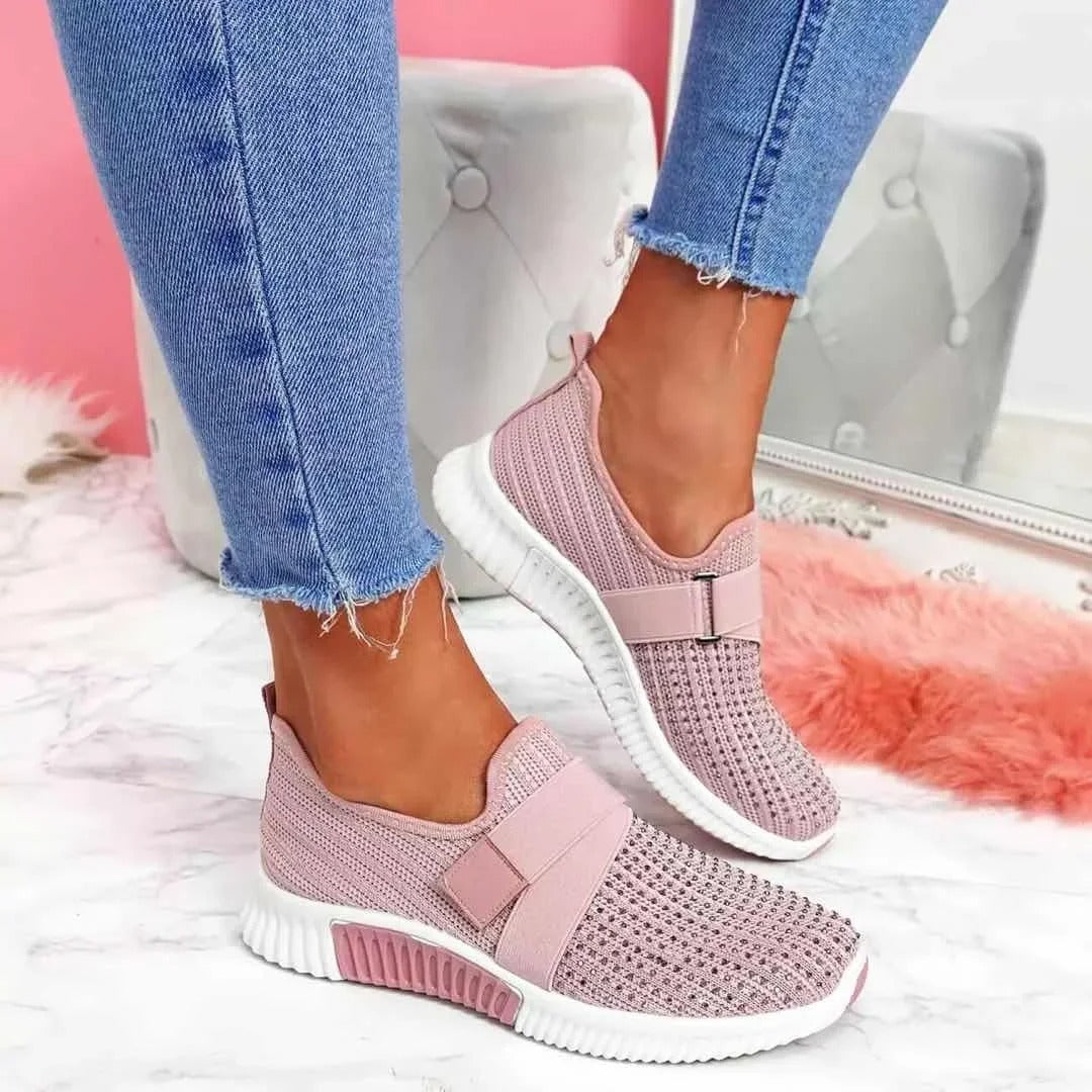 Gwen – Elegant T-Strap Flats for Women