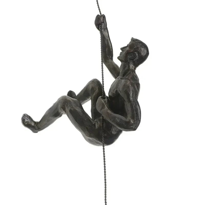 Conjunto de esculturas decorativas de pared con figuras trepadoras para una decoración moderna