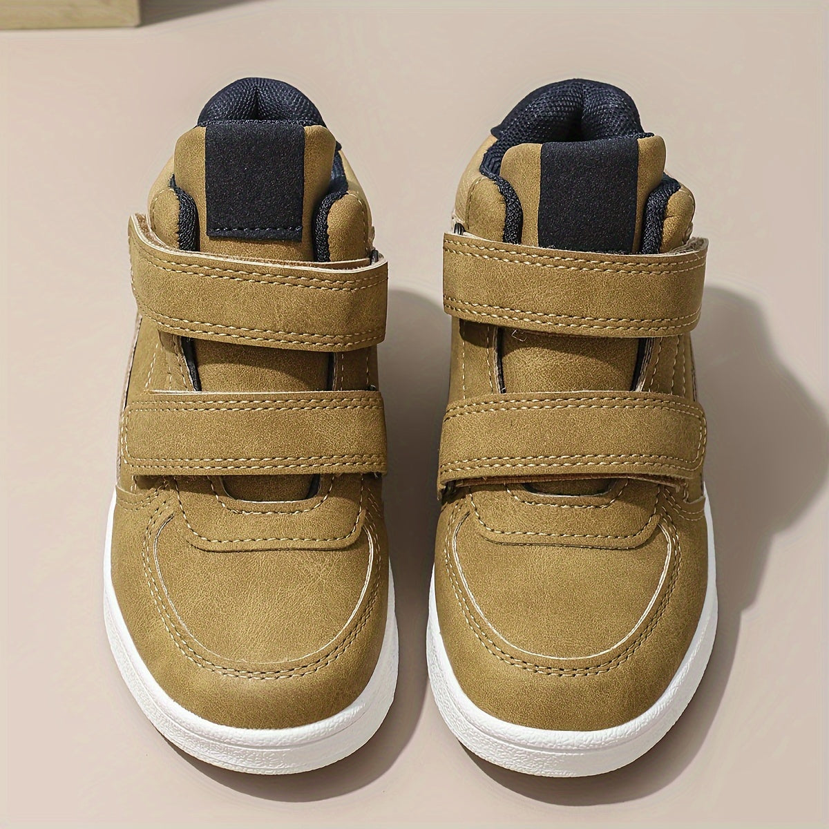 Scarpe sportive da bambino con chiusura in velcro - Aires