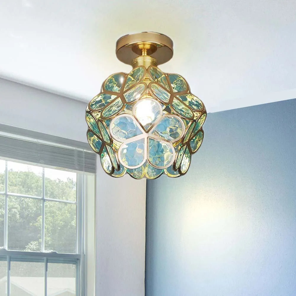 Lámpara de techo con forma de flor e iluminación LED