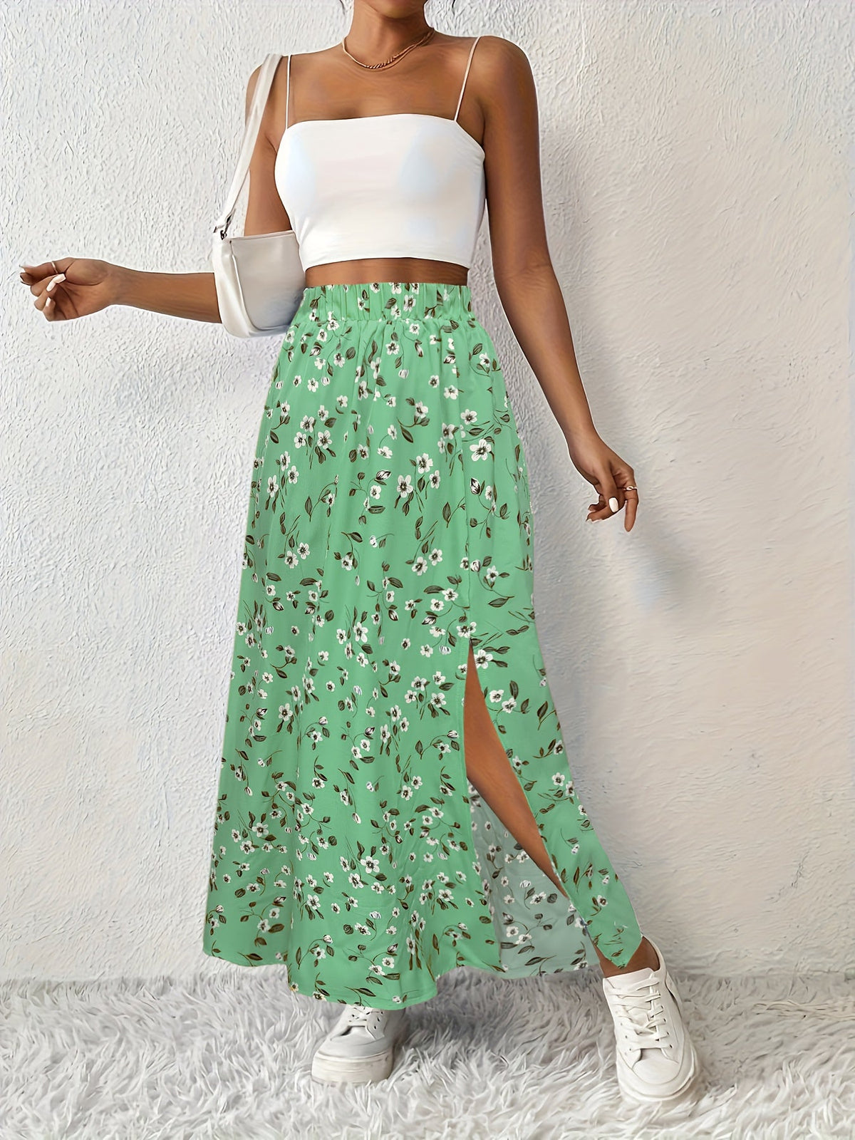 Eleganter Sommer-Maxirock für Damen mit Blumenmuster und luftigem Schlitz