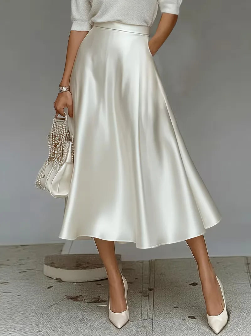 Jupe midi en satin à taille haute