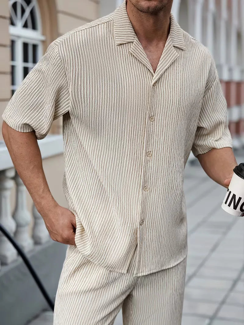 Ensemble de vêtements d'été avec col en V