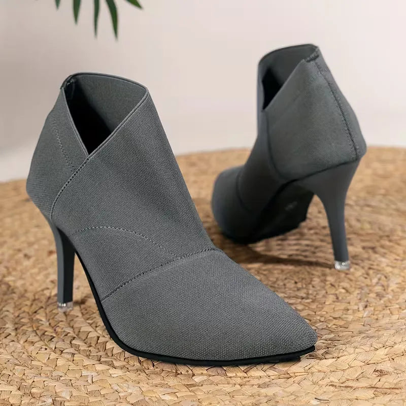 Bottines à talons aiguilles hauts