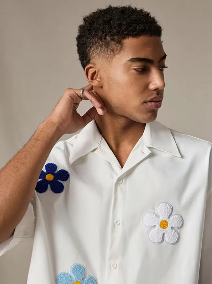 Chemise à manches courtes avec fleurs