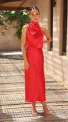 Robe de soirée midi en satin, à col licou et dos nu