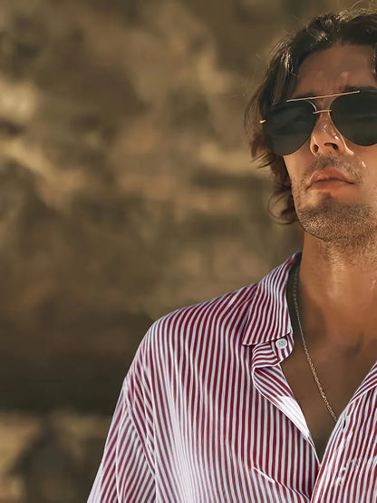 Chemise à manches courtes avec col en V
