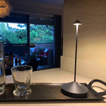Glowy - Wireless LED Table Lamp