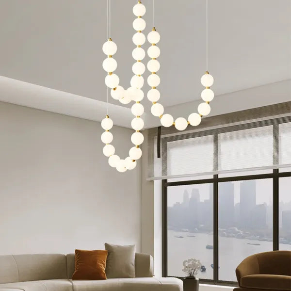 Candelabru elegant și luxos, cu design unic