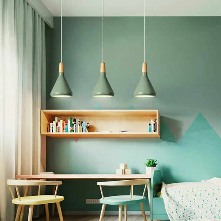 Kuželové kovové závěsné svítidlo Macaron - minimalistické a stylové