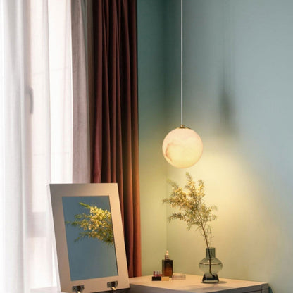 Luxe Alabaster Pendant Light - Elegance and Atmospheric Lighting