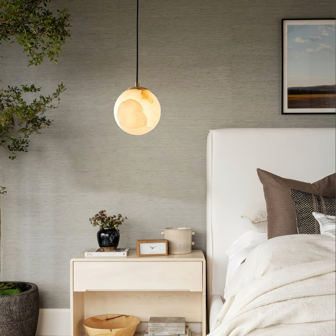 Luxe Alabaster Pendant Light - Elegance and Atmospheric Lighting