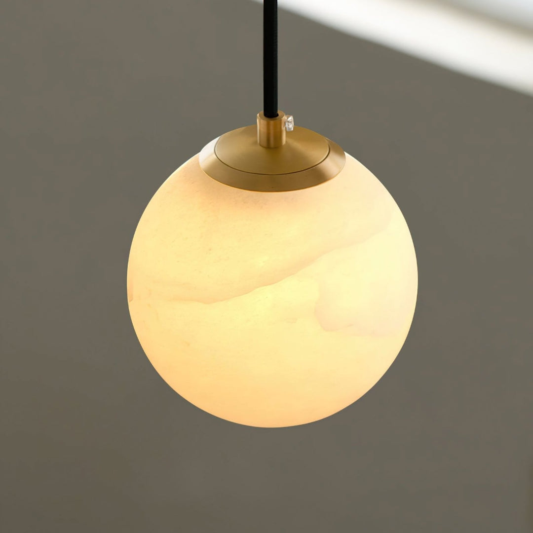 Luxe Alabaster Pendant Light - Elegance and Atmospheric Lighting
