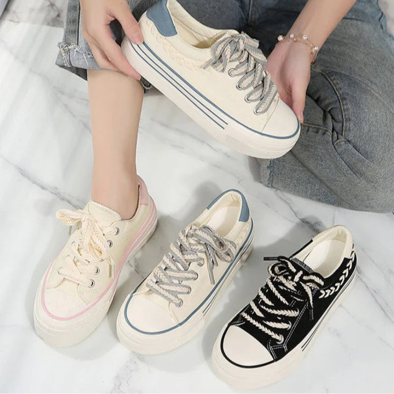 Serenity – Trendy Platform Canvas Sneakers with Elevated Sole