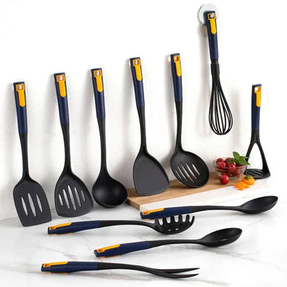 Minimalistisches antihaftbeschichtetes Küchenutensilien-Set - hitzebeständig - 11-teilig - effizientes Kochen