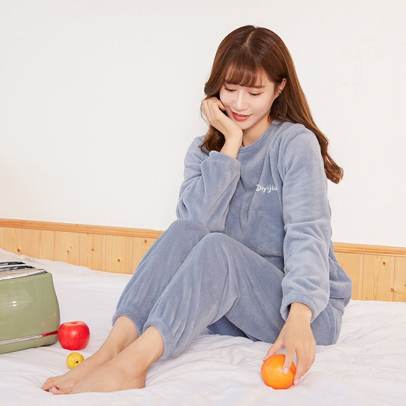 Luna Luxe Ladies Pyjama Set – Super Soft Velvet for Ultimate Comfort